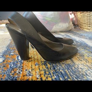 D & G dolce and gabbana black italy black leather pumps heels shoes 39 slingback